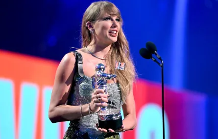 تايلور سويفت Taylor Swift في حفل توزيع جوائز MTV VMA 2025. مصدر الصورة:  Noam Galai/Getty Images for MTV/AFP
