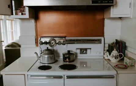 موقد في المطبخ