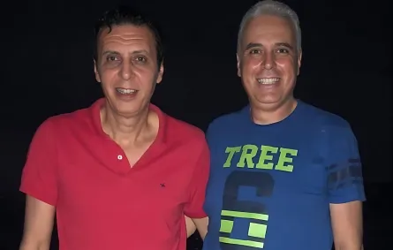 طارق الأمير وشقيقه يحيى - الصورة من حساب يحيى الأمير على فيس بوك