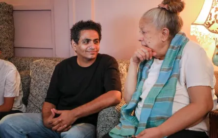 سمية الألفي ومحمد صلاح العزب في كواليس فيلم سفاح التجمع - الصورة من حسابه على فيسبوك