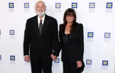 روب راينر وميشيل راينر في لوس أنجلوس، كاليفورنيا (Rob Reiner and Michele Reiner in Los Angeles, California). مصدر الصورة: Matt Winkelmeyer/Getty Images for Human Rights Campaign/AFP