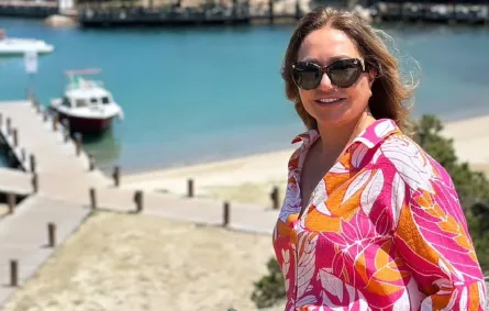 ليلى علوي تحتفل بالعام الجديد مع أسرتها