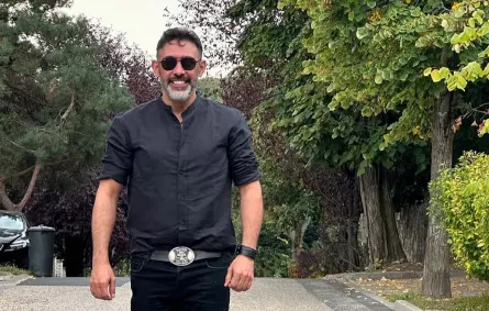 عمرو مصطفى عن عمرو دياب: "أنا اديته كل حياتي"