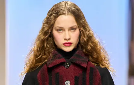 طريقة تطبيق مكياج مشرق للعام الجديد 