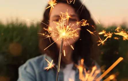 عبارات تهنئة بالعام الجديد