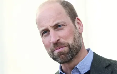 الأمير ويليام أثناء زيارة مستشفى في إنجلترا (Prince William during a visit to a hospital in England). مصدر الصورة: Jack Taylor / POOL / AFP