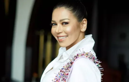 لقاء الخميسي - الصورة من صفحتها الرسمية على الفيسبوك