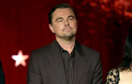 ليوناردو دي كابريو في كاليفورنيا ( Leonardo DiCaprio in California). مصدر الصورة: KEVIN WINTER / GETTY IMAGES NORTH AMERICA / Getty Images via AFP