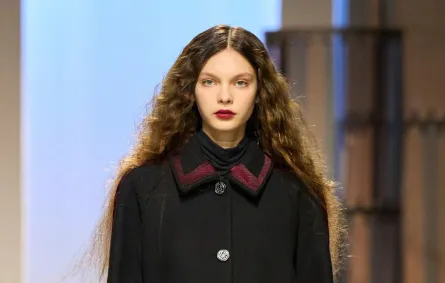 شعر كيرلي طبيعي