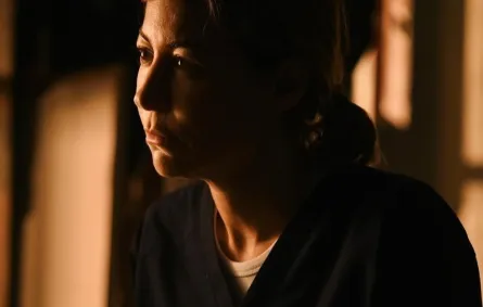 منة شلبي من كواليس مسلسل أصحاب الأرض - الصورة من صفحة قناة dmc على إنستغرام