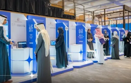 لجنة تحكيم نهائيات "إبداع 2026" تبدأ تقييم المشاريع المشاركة في معرض إبداع للعلوم والهندسة