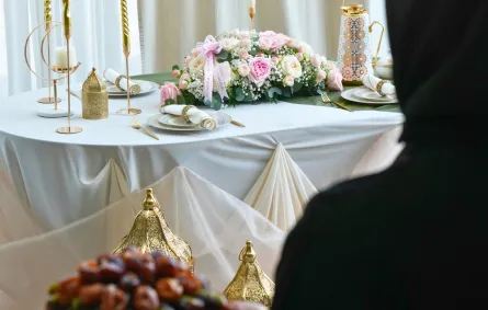 تزيين المنزل بالزهور في رمضان