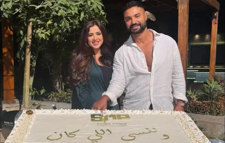 ياسمين عبد العزيز وكريم فهمي - الصورة من صفحة كريم على فيس بوك