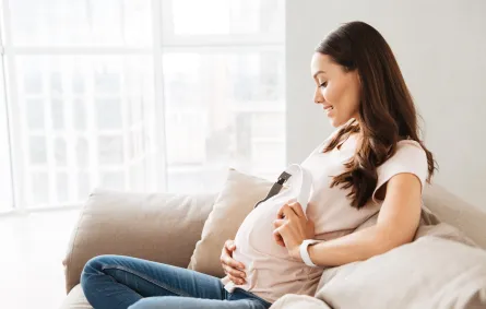 هل يتذكر المولود الأصوات التي سمعها وهو في بطن أمه؟