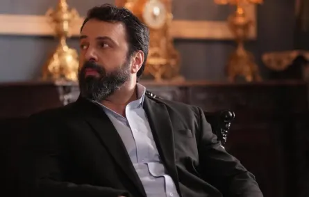 تيم حسن في كواليس مسلسل مولانا- الصورة من حسابه على إنستغرام