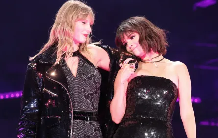 سيلينا غوميز Selena Gomez و تايلور سويفت Taylor Swift من حفل روز بول عام 2018 - مصدر الصورة: Christopher Polk/TAS18/Getty Images