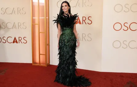 ديمي مور Demi Moore في حفل توزيع جوائز أوسكار 2026. مصدر الصورة: ANGELA WEISS / AFP