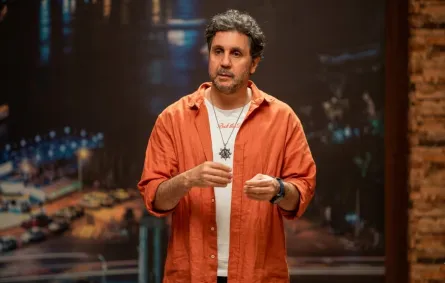 هشام ماجد من أحداث الحلقة الخامسة لمسلسل اللعبة - الصورة سكرين شوت من منصة شاهد
