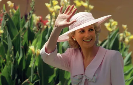 الأميرة ديانا في ميلبورن (Princess Diana in suburb of Melbourne). مصدر الصورة: PATRICK RIVIERE / AFP