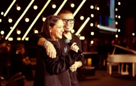 عمرو دياب مع ابنته جانا -الصورة من صفحته على فيسبوك