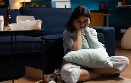 الوحدة شعور سلبي - المصدر freepik