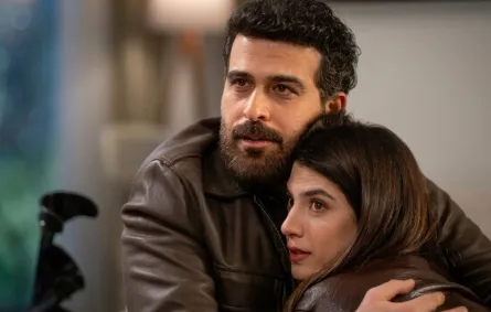 نجم يخطب ورد رسميا - الصورة سكرين شوت من الحلقة 65