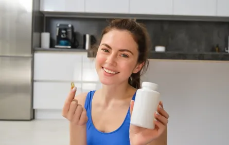 الفيتامينات والمعادن الضرورية الداعمة لصحة المرأة -مصدر الصورة: Freepik by benzoix