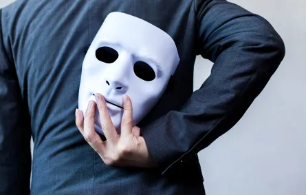 أبراج تمتلك شخصية مخادعة