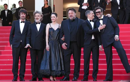 أبطال وصناع فيلم Karma في العرض الخاص له ضمن فعاليات مهرجان كان السينمائي 2026- مصدر الصورة: Gisela Schober/Getty Images