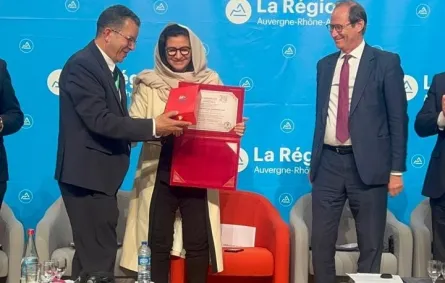 تتويج الأميرة مشاعل بنت محمد آل سعود بجائزة "التميز الإبداعي في البحث العلمي" في فرنسا