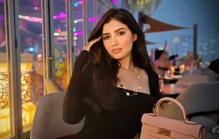 مجوهرات مي عمر- الصورة من حسابها على انستجرام