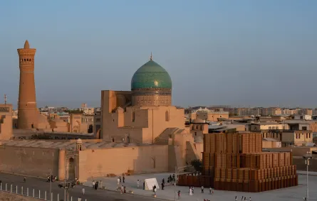 مؤسسة بينالي الدرعية تعلن عن قائمة المرشحين الدوليين لجائزة المصلى 2027