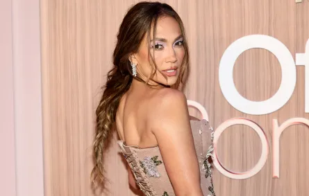جينيفر لوبيز في نيويورك - Jennifer Lopez in New York City. مصدر الصورة: Theo Wargo / GETTY IMAGES NORTH AMERICA / Getty Images via AFP