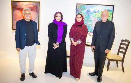 من اليمين الفنان أيمن يسري ديدبان، القيمة الفنية غيداء المقرن، الفنانة نور هشام السيف، الفنان محمد أبو النجا