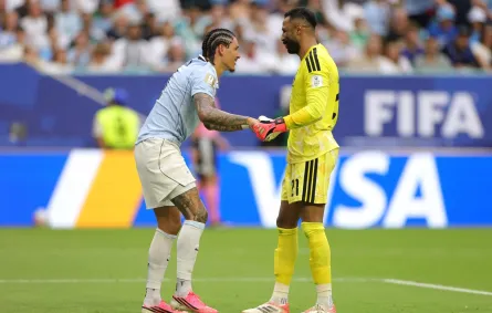 ليلة تاريخية جديدة للعويس في كأس العالم (مصدر الصورة: Photo by ALEX SLITZ / GETTY IMAGES NORTH AMERICA / GETTY IMAGES VIA AFP)