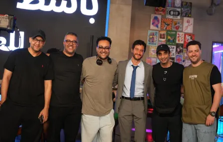 فريق عمل فيلم باسط للعضلات