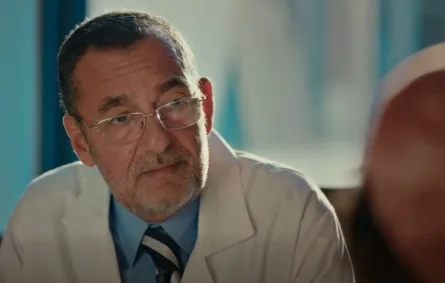 محمد مرزبان في ورد على فل وياسمين- الصورة من شاشة عرض المسلسل