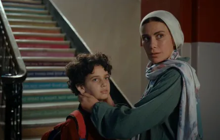 صبا مبارك في ورد على فل وياسمين. الصورة سكرين شوت من شاشة عرض المسلسل
