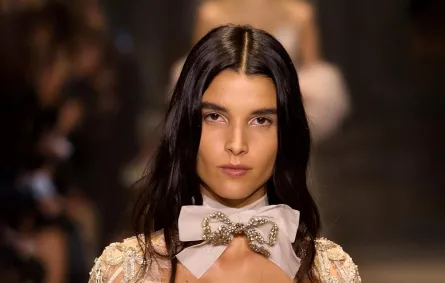 من عرض ايلي صعب Elie Saab  - الصورة من Launchmetrics/Spotlight©