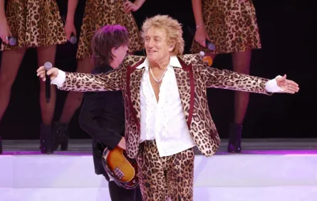 رود ستيوارت في ناشفيل، تينيسي (Rod Stewart in Nashville, Tennessee) -مصدر الصورة: Jason Kempin/Getty Images/AFP