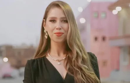 إيناس عز الدين- الصورة من صفحتها على فيسبوك