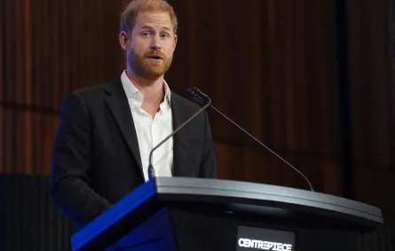 الأمير هاري في قلب الحدث في ملبورن (Prince Harry at Centrepiece in Melbourne). مصدر الصورة: Jonathan Brady / POOL / AFP
