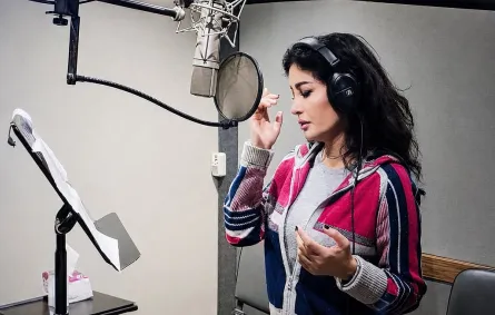 لطيفة من داخل الاستوديو - الصورة من حسابها على إنستغرام