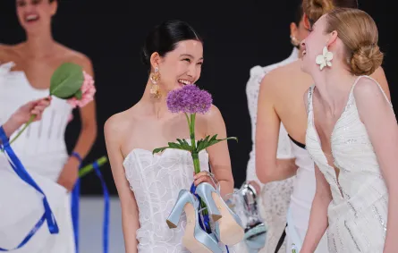 بادجلي ميشكا Badgley Mischka  - الصورة من Launchmetrics/Spotlight ©