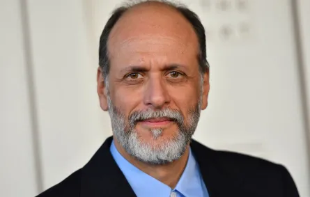 لوكا غوادانيينو في متحف أكاديمية فنون وعلوم الصور المتحركة في لوس أنجلوس (Luca Guadagnino at The Academy Museum of Motion Pictures in Los Angeles). مصدر الصورة: Chris DELMAS / AFP