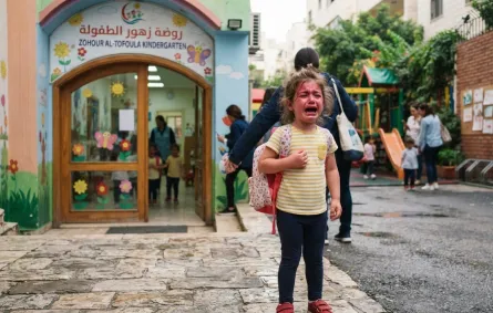 صورة لطفلة تبكي