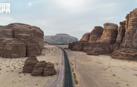 تجربة مذهلة توفرها مسارات العُلا البرية - (مصدر الصورة: واس)
