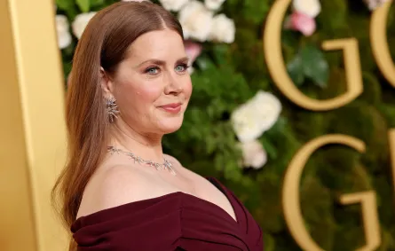 إيمي آدمز Amy Adams في حفل توزيع جوائز غولدن غلوب الـ 82. مصدر الصورة: Amy Sussman / GETTY IMAGES NORTH AMERICA / Getty Images via AFP