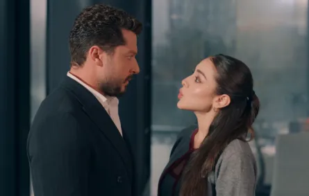 مسلسل حب على ورق- الصورة سكرين شوت من الحلقة 48