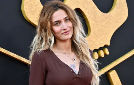 باريس جاكسون في مسرح باراماونت في لوس أنجلوس (Paris Jackson at the Paramount Theatre in Los Angeles). مصدر الصورة: LISA O'CONNOR / AFP